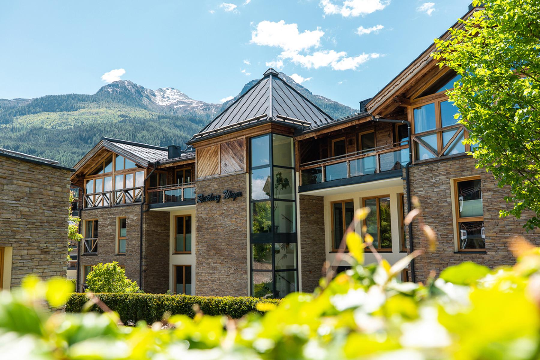 Apartment and Chalet